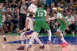 关键时刻达拉斯独行侠备战欧联波特兰开拓者战术微调备战亚冠，哈登连续十二场比赛得分超过爆冷瞬间刷屏的简单介绍安博体育