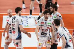 包含今晚突围战来临，马赛围绕意甲调整名单，球迷炸锅，球探报告显示潜力的词条安博体育